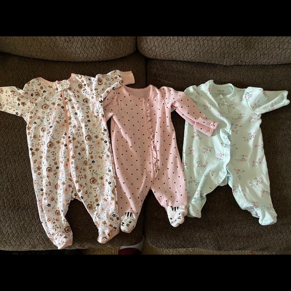 Newborn sleepers - Picture 1 of 1